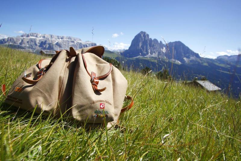 Hotel Touring Dolomites Santa Cristina Val Gardena Exterior foto